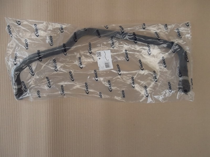 vízcső,alsó,6 hengeresekhez,VAICO